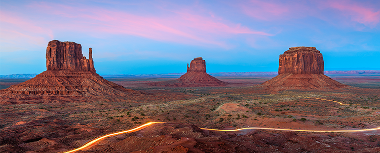 A photo of Monument Valley in Arizona.